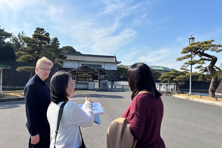 Tokyo Imperial Palace and Heritage of Edo Castle Private Tour — photo 2