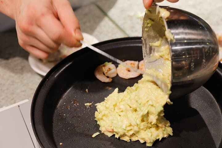 Okonomiyaki making experience~Japanese popular food — photo 7