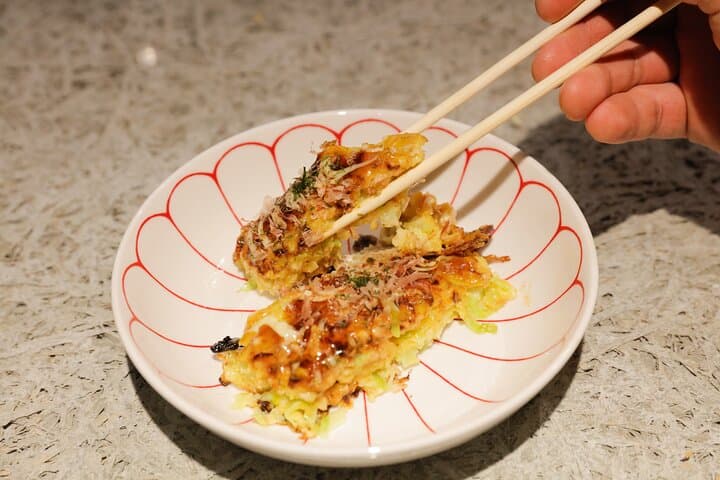 Okonomiyaki making experience~Japanese popular food — photo 15