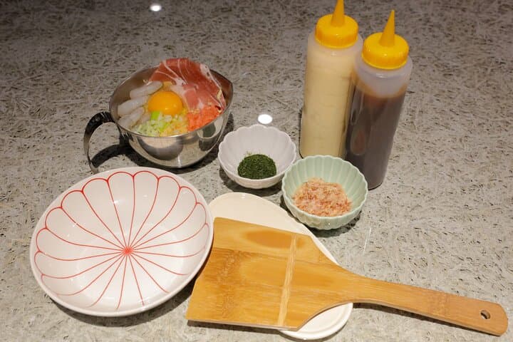 Okonomiyaki making experience~Japanese popular food — photo 2