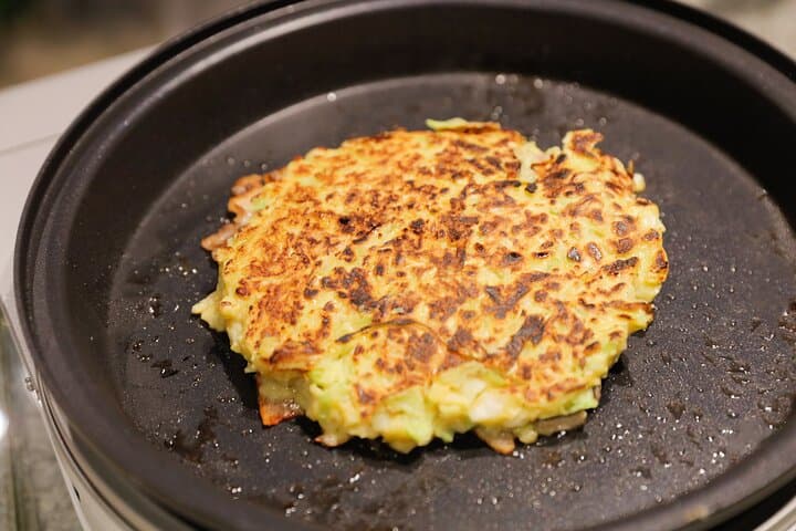 Okonomiyaki making experience~Japanese popular food — photo 9