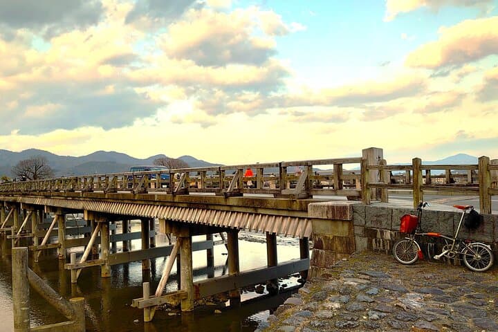 Kyoto: Arashiyama Guided Slow Cycling Tour — photo 16