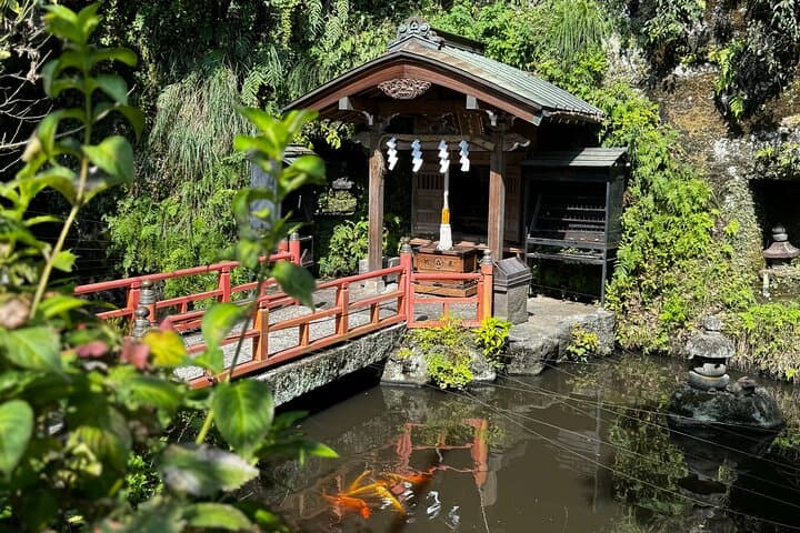Fun Personalized Kamakura Walking Tour with a Local Guide — photo 6