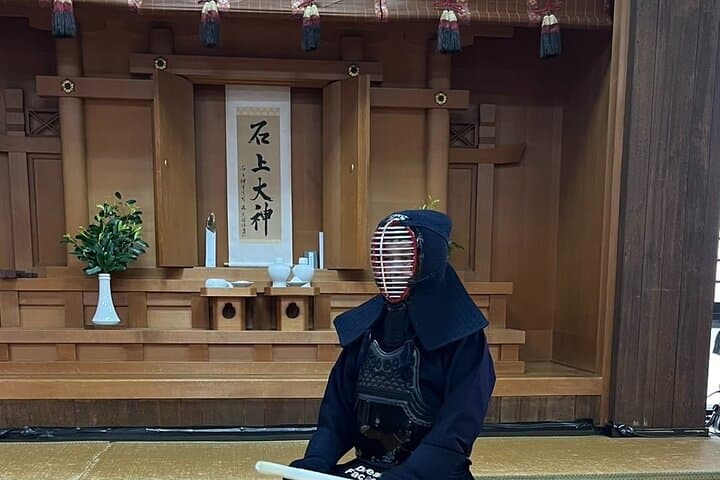 Kendo Swordsmanship Class Tour in Osaka — photo 4
