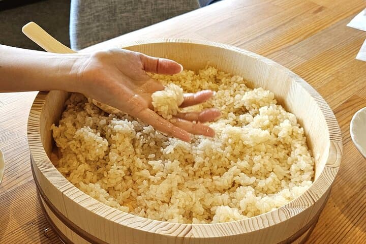 Japanese Sushi Cooking Class — photo 2