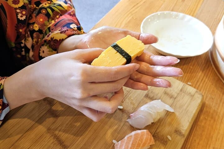 Japanese Sushi Cooking Class — photo 1