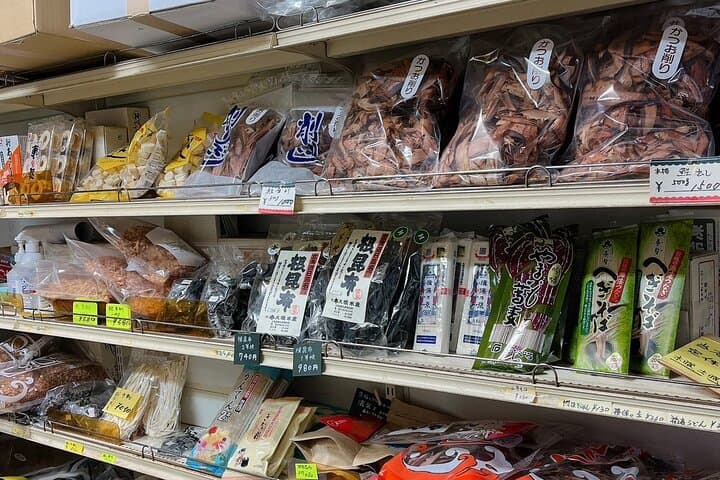 Experience a day Like a Local: Miso-soup Making & Sakura Viewing — photo 20