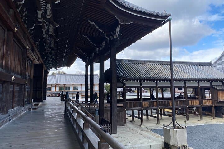 From Osaka to Kyoto for a Day of Culture and History — photo 9