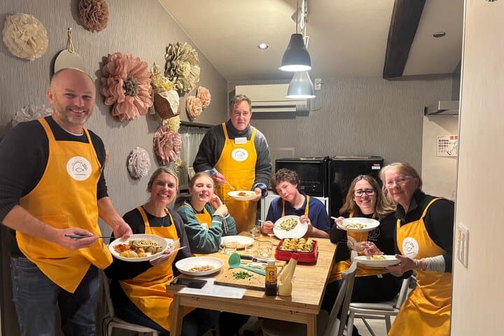 1 hour Takoyaki and Okonomiyaki cooking class in Kyoto — photo 7
