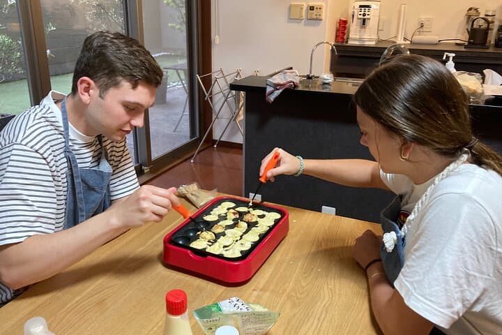 1 hour Takoyaki and Okonomiyaki cooking class in Kyoto — photo 5