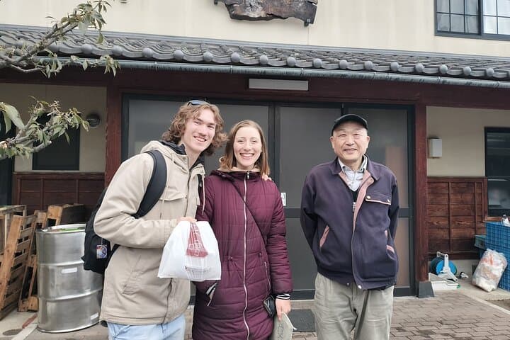 Half Day Walking Tour in Obuse Hokusai Local Specialties — photo 8