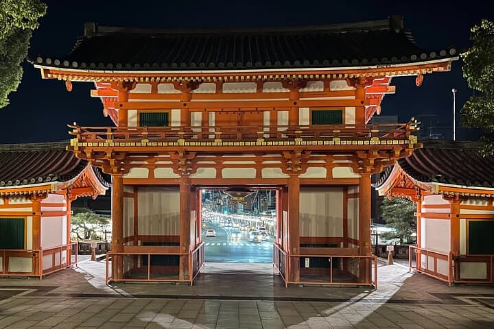 Kyoto: Gion Magical Night Walking Tour — photo 4