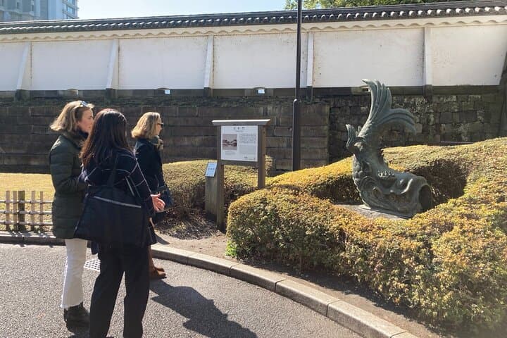 Tokyo Private Tour: Imperial Palace East Gardens&Edo Castle Ruins — photo 9