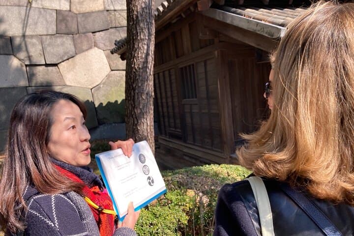 Tokyo Private Tour: Imperial Palace East Gardens&Edo Castle Ruins — photo 12