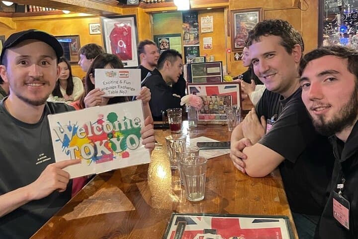 Meet Locals and Japanese Speaking Experience at British Pub Osaka — photo 20