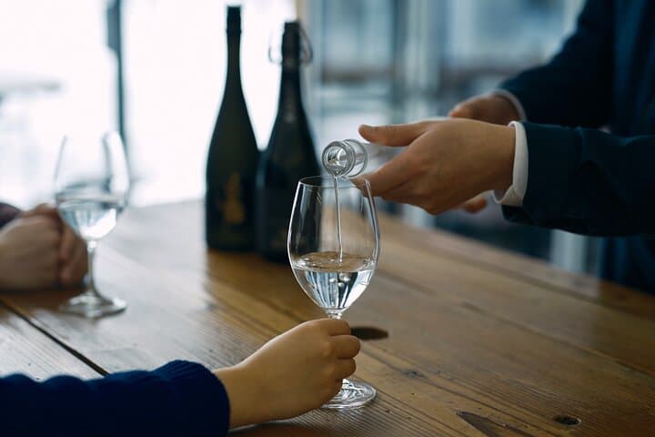 Sake Tasting and Making Your Own Washi Sake Label — photo 2