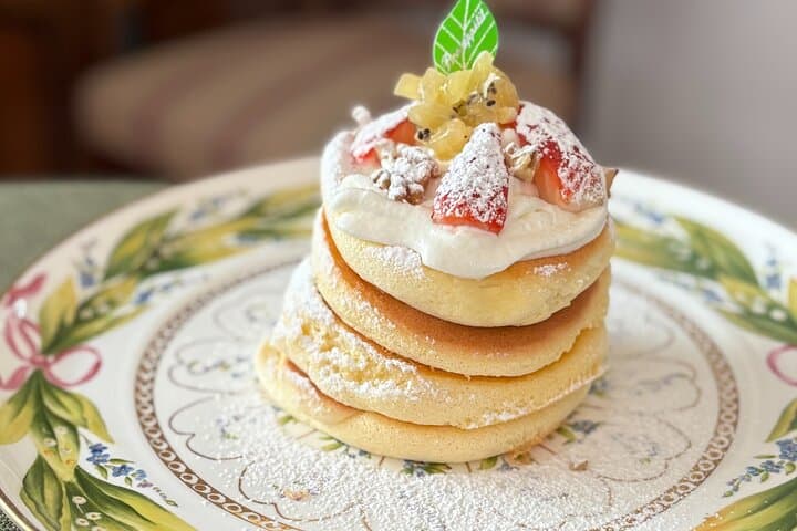 JAPANESE Fluffy Souffle Pancakes & Nature Walk in Todoroki, Tokyo — photo 3