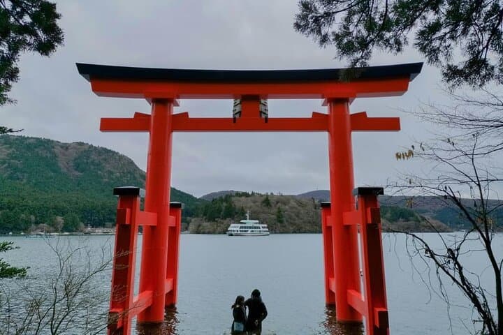 Hakone Customize Private Day Trip with Driver From Tokyo. — photo 1