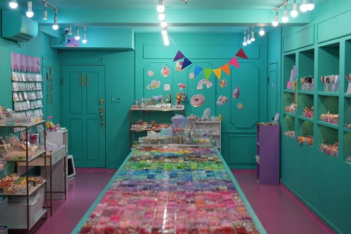 Local kawaii craft Tour — photo 12
