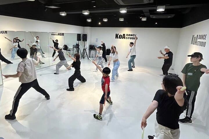 Japanese Wotagei Workshop in Tokyo Learn from a Champion — photo 5