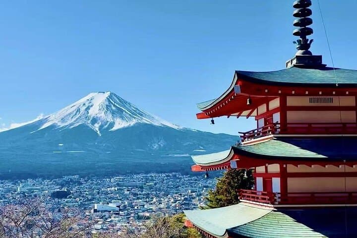 Mount Fuji 5th Station, Oshino Hakkai and Swan Lake Day Tour — photo 10