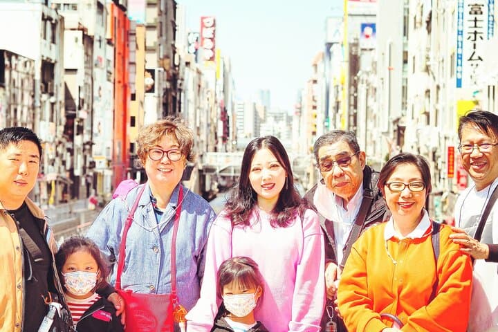 Osaka One-day Taxi Tour by an Ivy Leaguer Guide & Photographer — photo 2