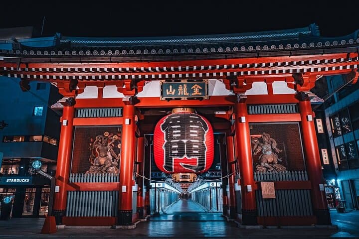 Asakusa Night Evening Walking Tour with English-Speaking Guide — photo 1