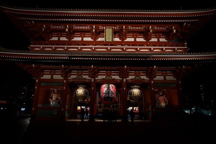 Asakusa Night Evening Walking Tour with English-Speaking Guide — photo 5