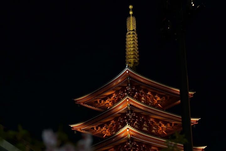 Asakusa Night Evening Walking Tour with English-Speaking Guide — photo 11