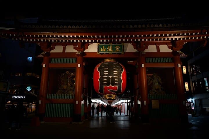 Asakusa Night Evening Walking Tour with English-Speaking Guide — photo 12