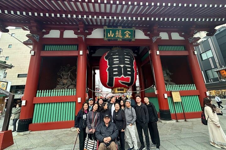 Full Day Tokyo Excursion with Guide-Driver 11-20guests — photo 2