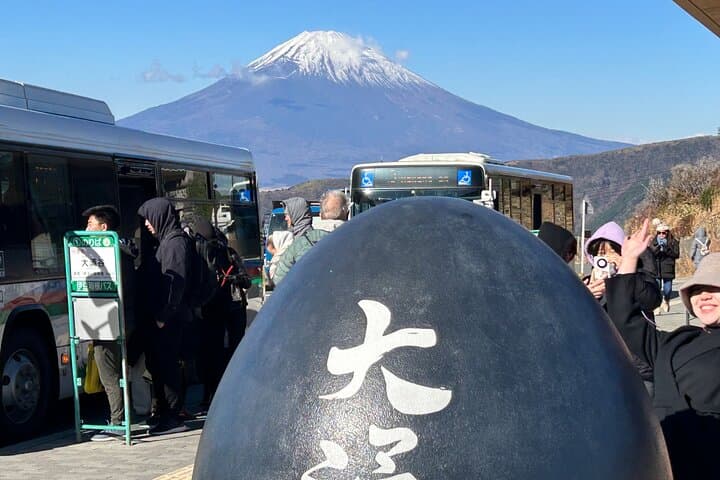 Full day Mt.Fuji&Hakone Tour with Guide-Driver 11-20 guests — photo 3