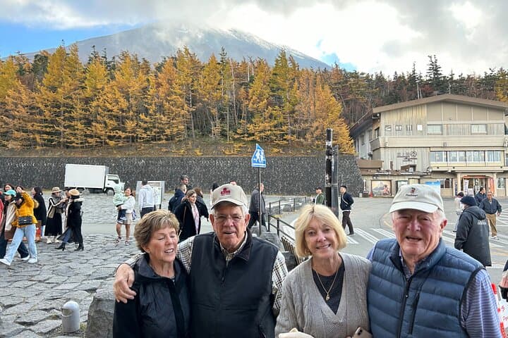 Full day Mt.Fuji&Hakone Tour with Guide-Driver 11-20 guests — photo 6