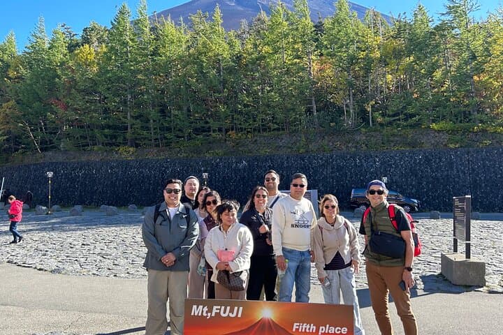 Full day Mt.Fuji&Hakone Tour with Guide-Driver 11-20 guests — photo 7