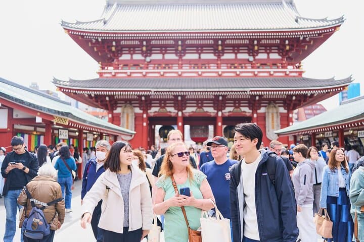 Tokyo: Asakusa & Sensoji ー Oldest Temple Walking Tour (2hrs) — photo 18