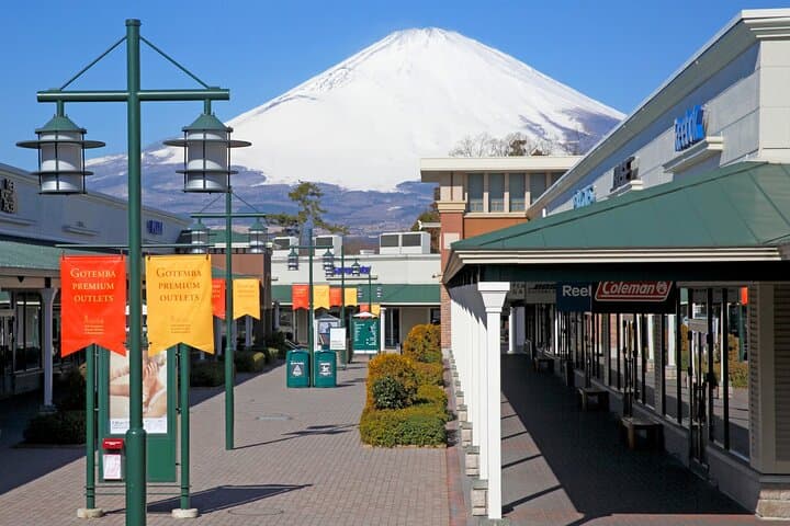 Mount Fuji Panoramic View and Shopping Day Tour — photo 3