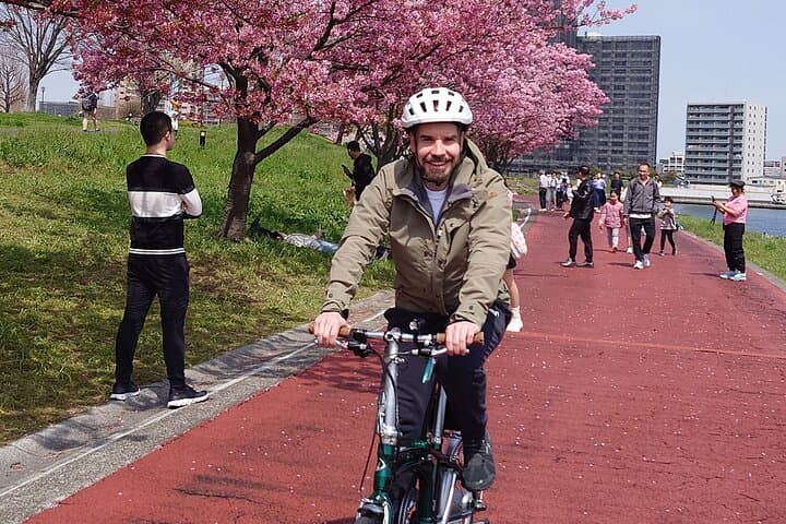 Tokyo Non-Touristy Local Private E-bike Cycling Tour from Asakusa — photo 4