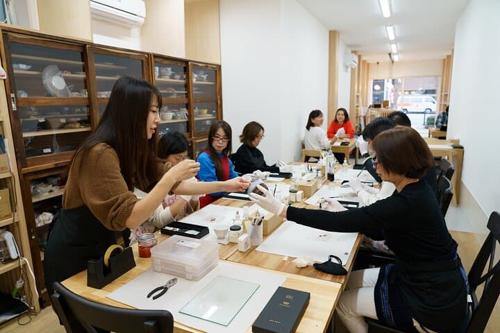 Kintsugi Experience: Discover the Art of Golden Repair — photo 10