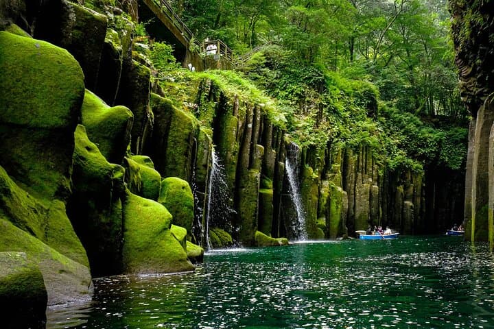 Kumanozu Shrine Takachiho Gorge and Amano Iwato Tour from Fukuoka — photo 5