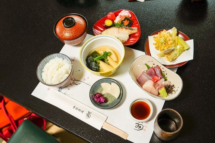 Nara and Osaka Highlights Private Day Trip with a Chartered Car — photo 7