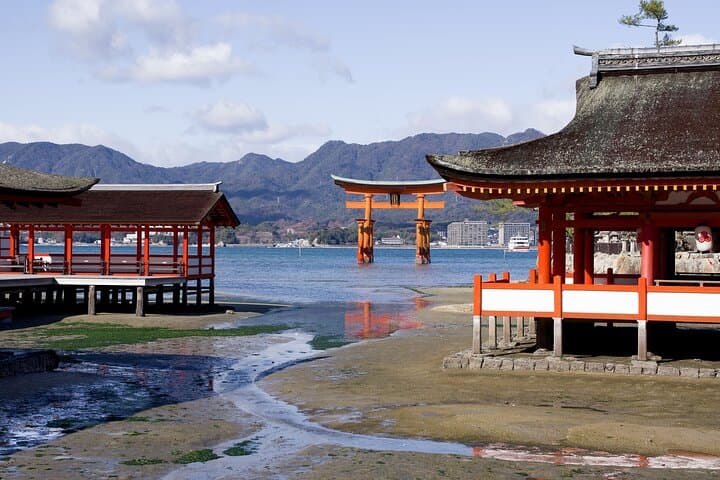 Hiroshima & Miyajima by Bullet Train from Tokyo — photo 9