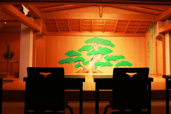 Maiko Dance and Tea Ceremony on a Noh Stage in Kyoto — photo 11