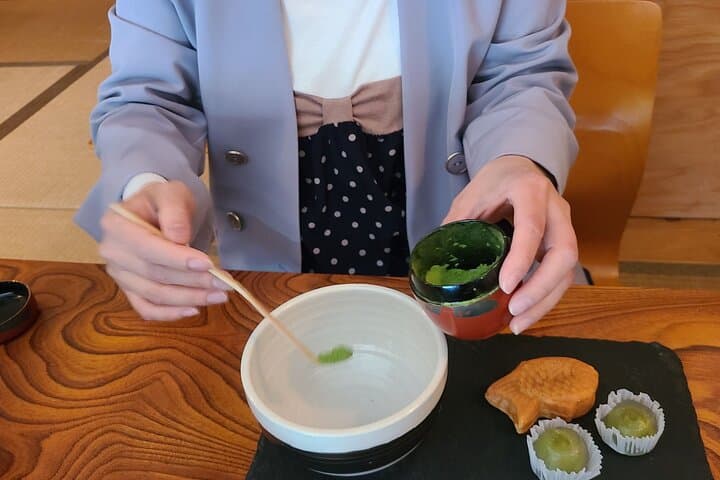 1 day TokyoPrivateBusTours + LicenseGuide + MatchaMakingTokyo — photo 2