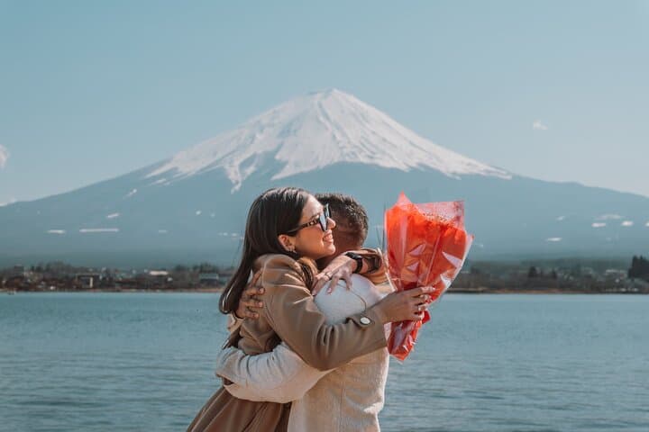 Mt. Fuji 2-Hour Photo Shoot with a Local Photographer-Kawaguchiko