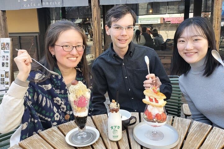 Half Day Walking Tour in Obuse Hokusai Local Specialties — photo 15
