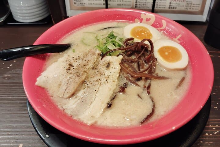 Fukuoka-Kitakyushu Private Ramen Tasting Tour with Local Guide — photo 12
