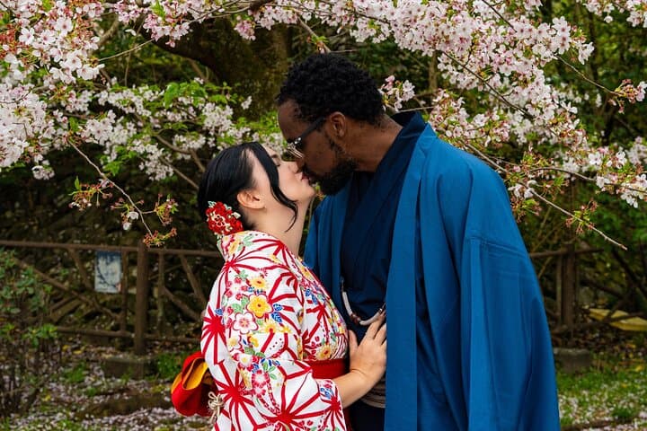 Kyoto Private Kimono Photoshoot for Couple and Solo — photo 16