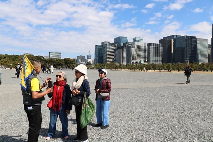 Tokyo: Edo Castle Ruins & Imperial Palace East Garden Guided Tour — photo 13