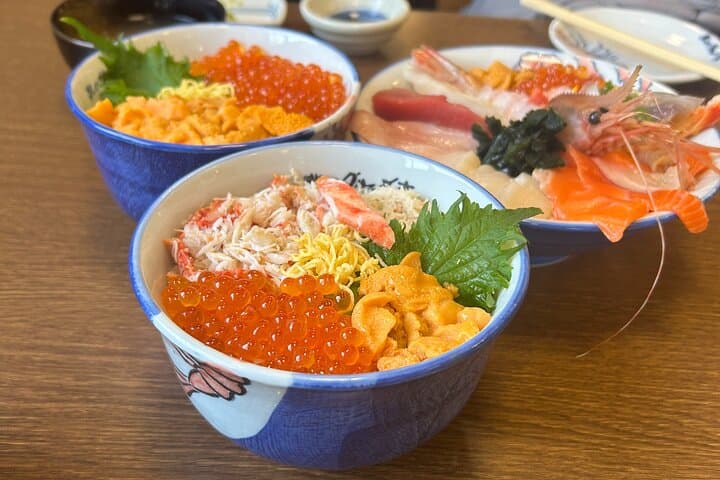 Sapporo Hidden Gems Walking Tour: Hokkaido Shrine, Mt.Moiwa, Cafe — photo 7