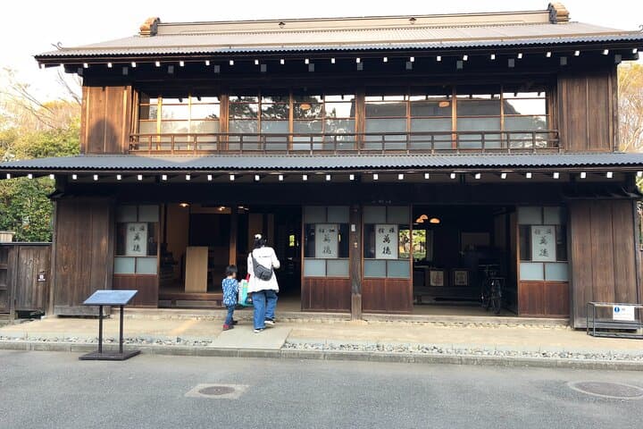Tokyo Urban City Hike and Architectural Tour — photo 7